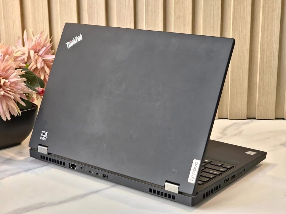 Lenovo ThinkPad P15 Gamer/WorkStation 10ème génération