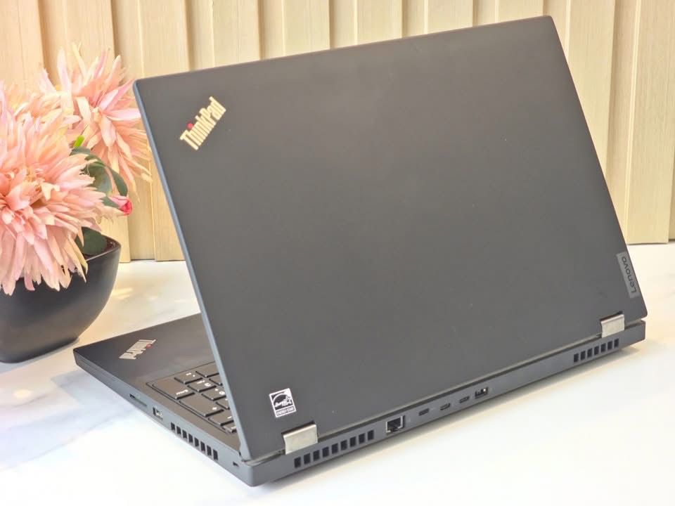 Lenovo ThinkPad P15 Gamer/WorkStation 10ème génération